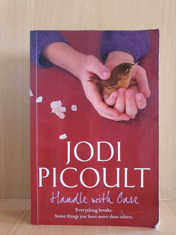 Handle with Care: Jodi Picoult (Paperback)
