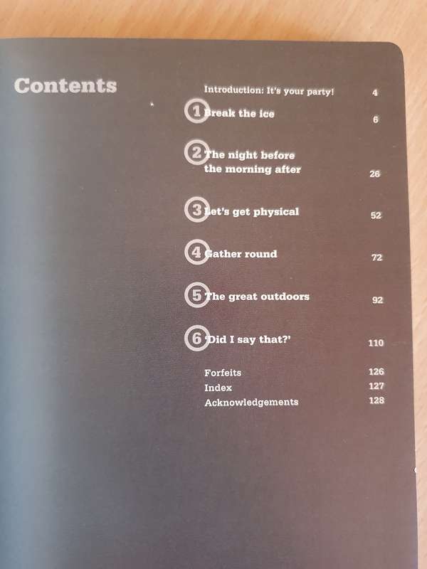 Party Games (100 fun flirtatious and Boozy Games: Adam Ward (Paperback)
