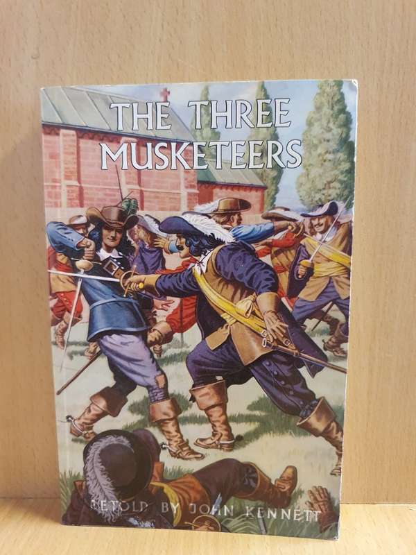 The Three Musketeers retold by John Kennett (Paperback)