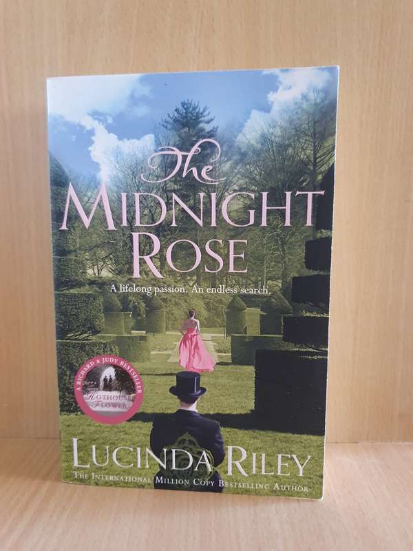 The Midnight Rose: Lucinda Riley (Paperback)