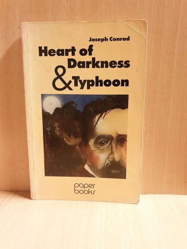 Heart of Darkness/Typhoon: Joseph Conrad (Paperback)