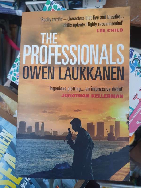 The Professionals:  Owen Laukkanen (Paperback)