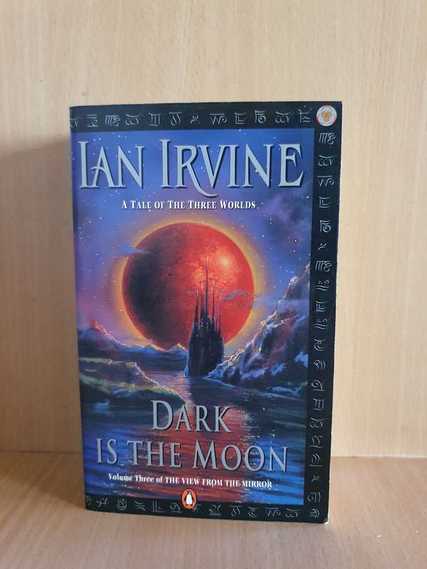 Dark is the Moon: Ian Irvine (Paperback)