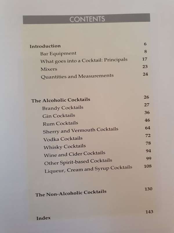 Cocktails - Over 500 Recipes for Every Occasion: Mike Darton (Hardcover)