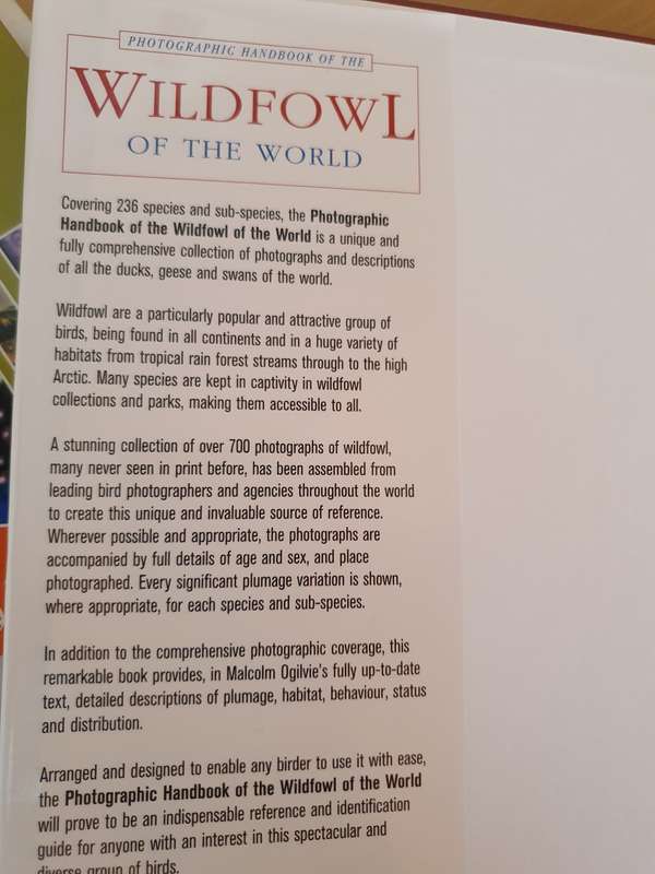 Photographic Handbook of The Wildfowl of The World: Malcolm Ogilvie and Steve Young (Hardcover)