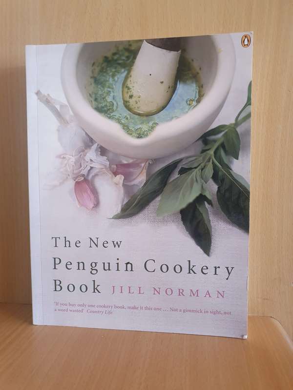The New Penguin Cookery Book: Jill Norman (Paperback)