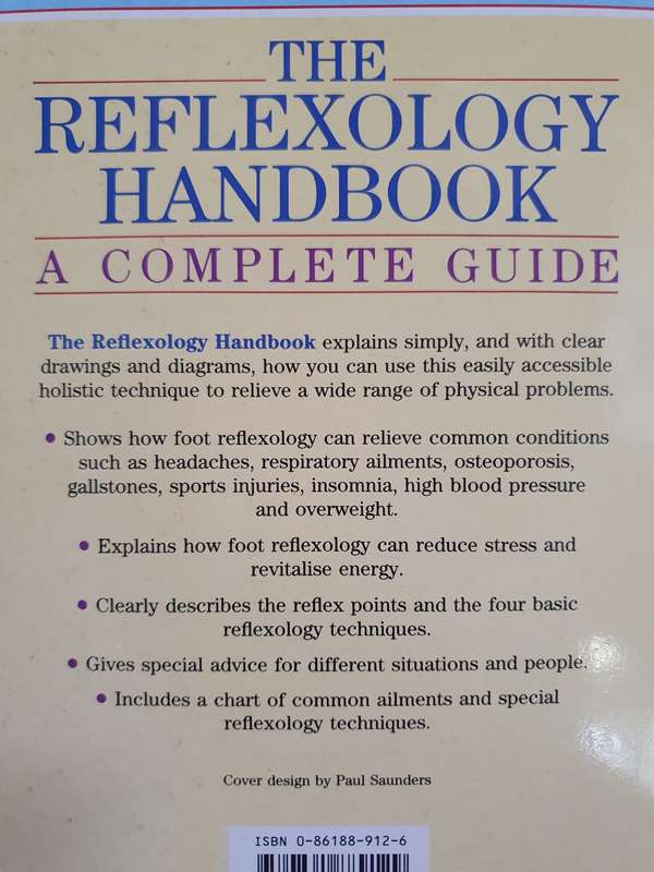 The Reflexology Handbook - A Complete Guide: Laura Norman (Paperback)