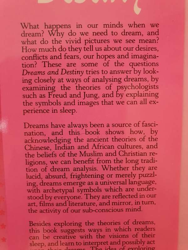 Dreams & Destiny - Telling Fortunes & Reading Dreams: Marshall Cavendish  (Hardcover)