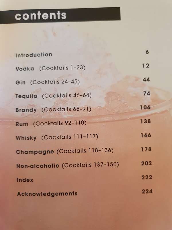 Hamlyn - 150 Classic Cocktails (Hardcover)