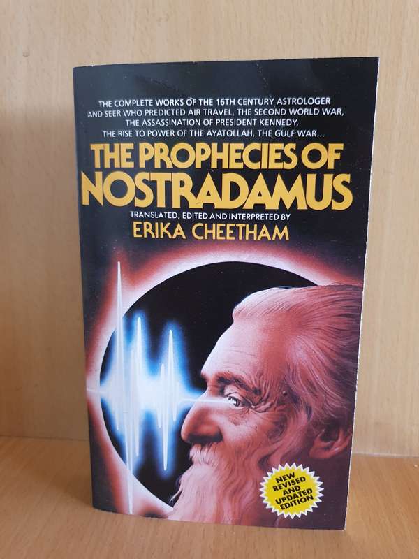 The Prophecies of Nostradamus: Erika Cheetham (Paperback)