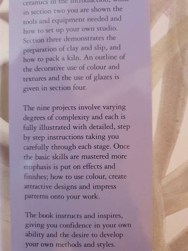 Pottery A Complete Step-by-Step Guide : Geraldine Christy and Sara Pearch (Hardcover)