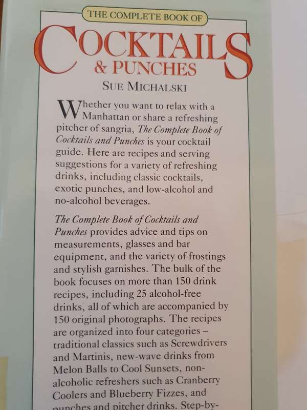 The Complete Book of Cocktails & Punches : Sue Michalski (Hardcover)