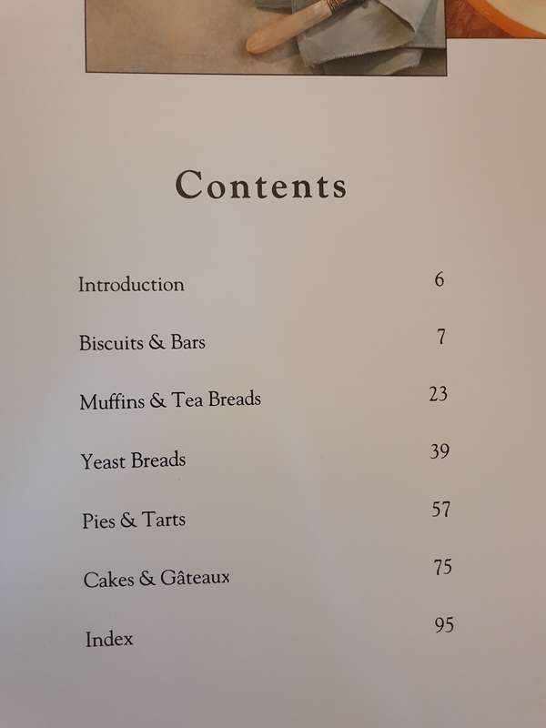 Beautiful Baking - Enticing Home Bakes, from Breads to Gateaux: Carole Clements (Hardcover)