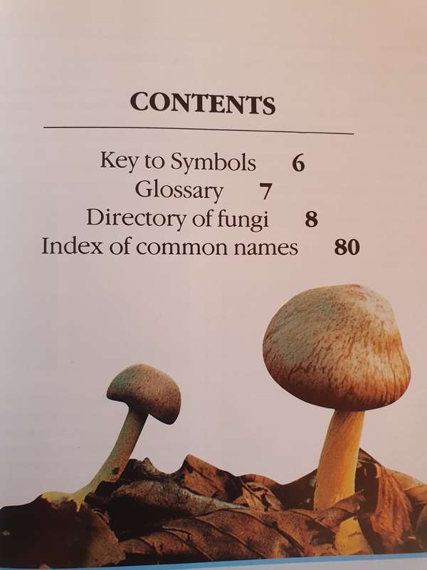 Mushrooms - The New Compact Study Guide and Identifier: David Pegler & Brian Spooner (Hardcover)