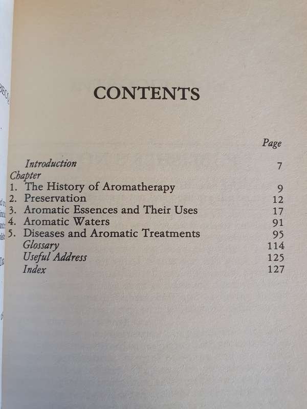 Aromatherapy - The use of plant essences in healing: Raymond Lautie, Andre Passebecq