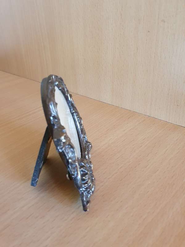 Small Metal Photo Frame (8cm x 7cm)