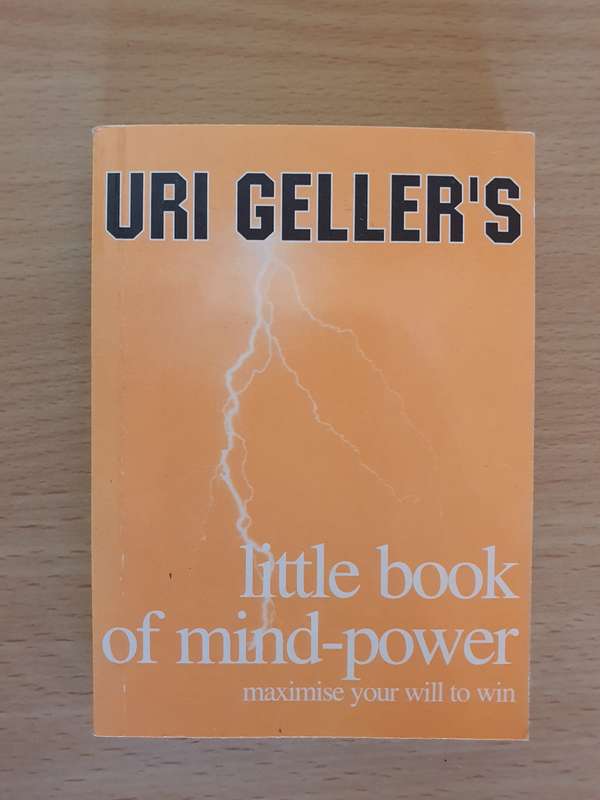 Uri Geller`s Little Book of Mind-power (11cm x 8cm)