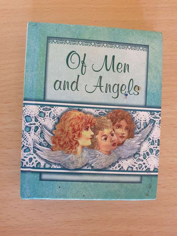 Of Men and Angels (Hardcover)  10cm x 8cm