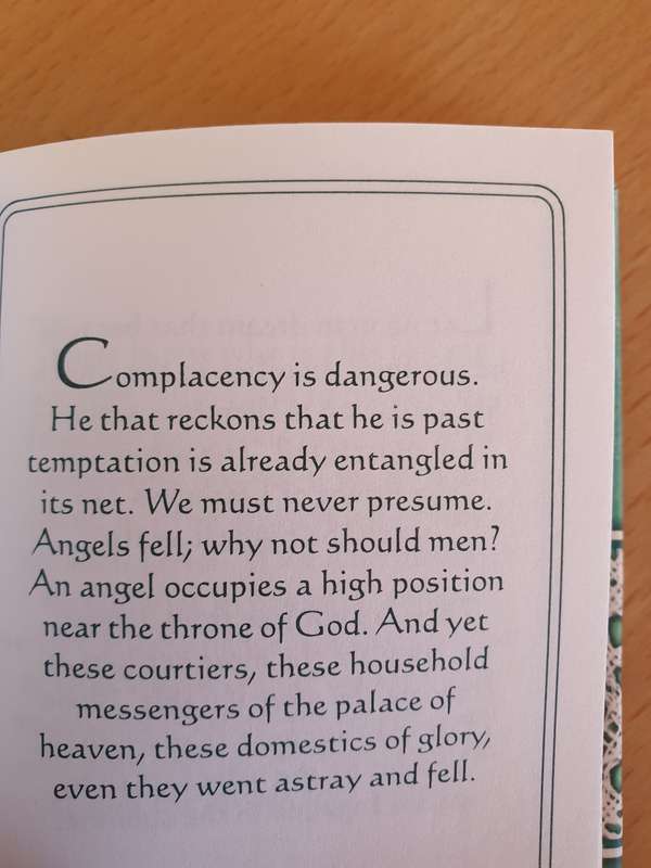 Of Men and Angels (Hardcover)  10cm x 8cm