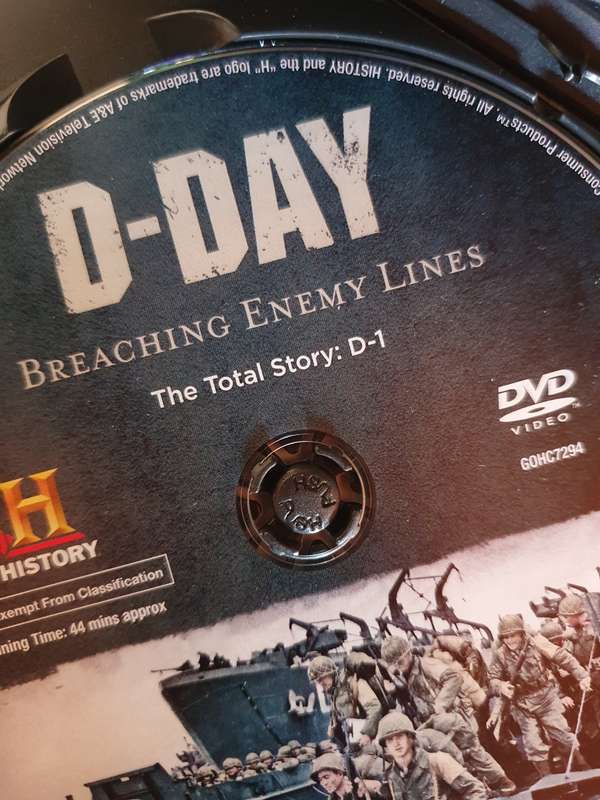 D-Day - Breaching Enemy Lines - The Total Story D-1   (Dvd)