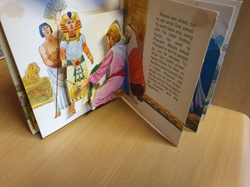 The Story of Moses (A Collins Mini Pop-Up Book)