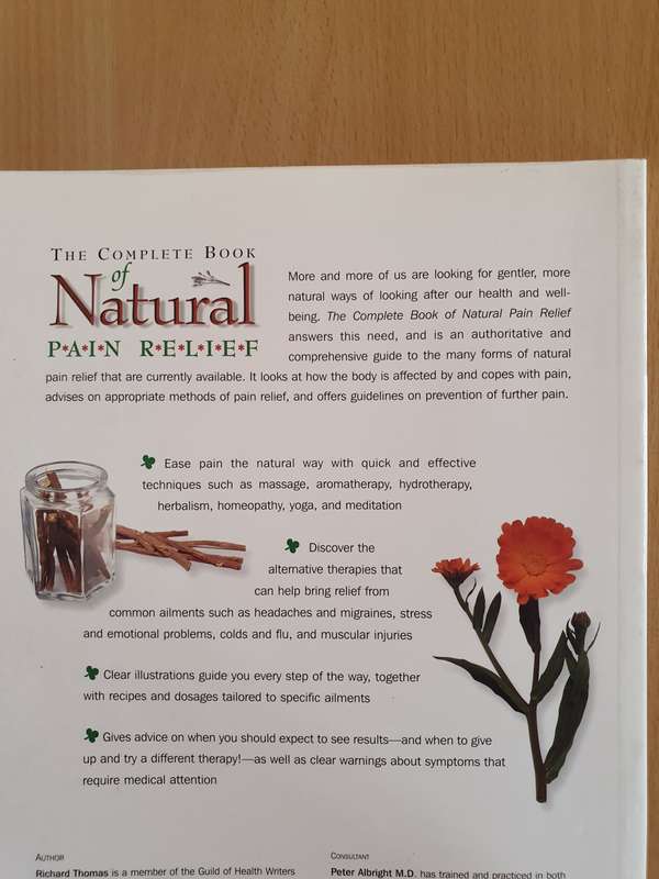 The Complete Book of Natural Pain Relief: Richard Thomas (Paperback)