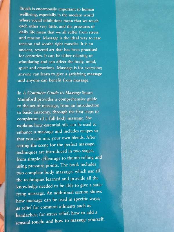 A Complete Guide to Massage: Susan Mumford (Hardcover)