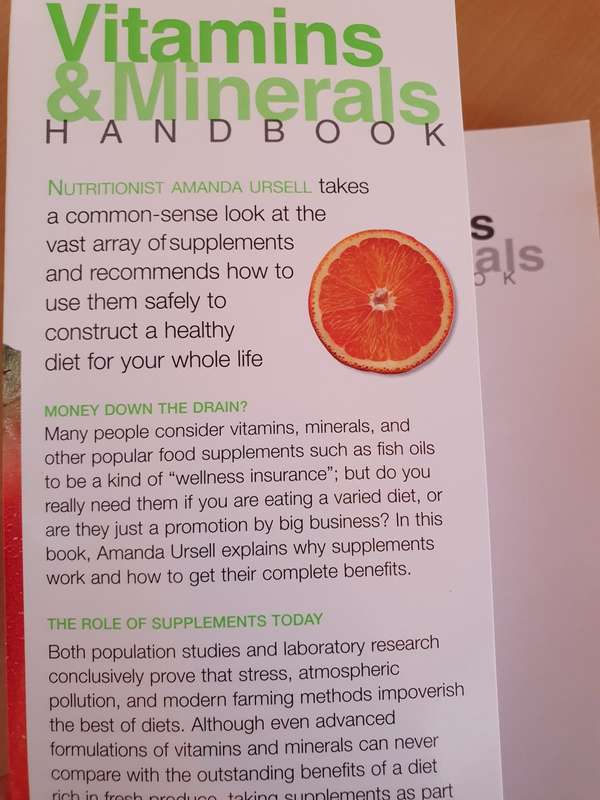DK - Vitamins & Minerals Handbook: Amanda Ursell (Paperback)
