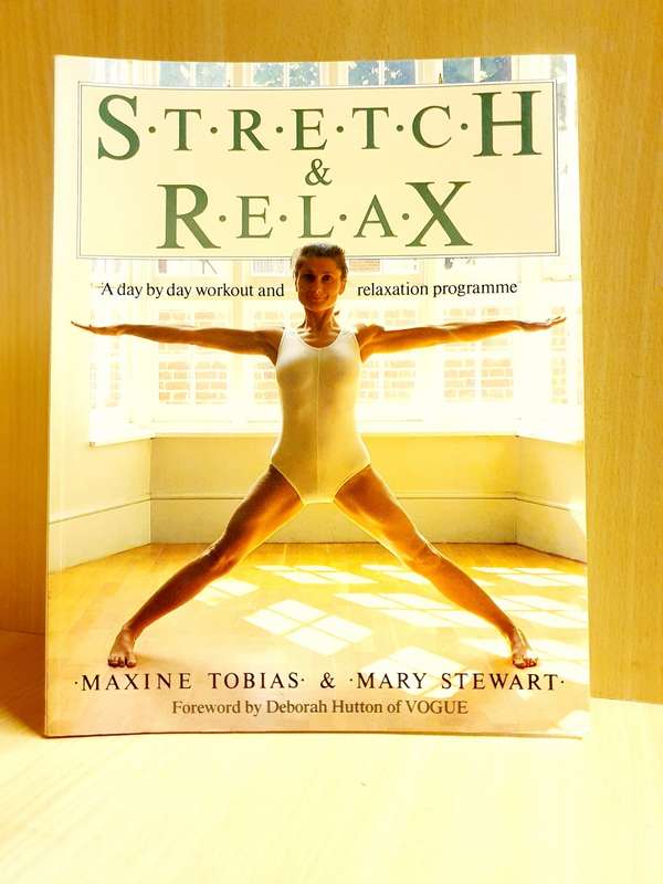 Stretch & Relax: Maxine Tobias & Mary Stewart (Paperback)