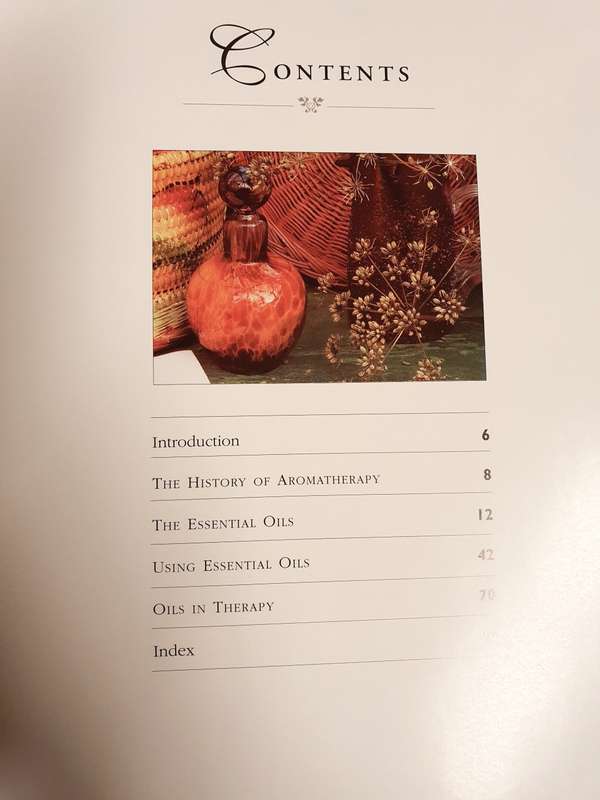 Aromatherapy - for health, relaxation and well-being: Joanne Rippin (Hardcover)
