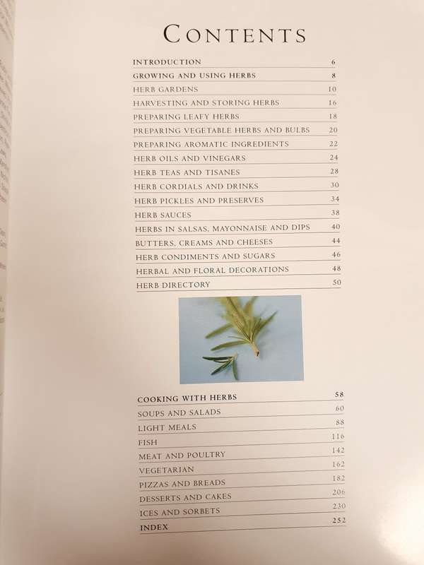 Herbs - The Cooks Guide to Flavourful and Aromatic Ingridients: Joanna Farrow (Hardcover)