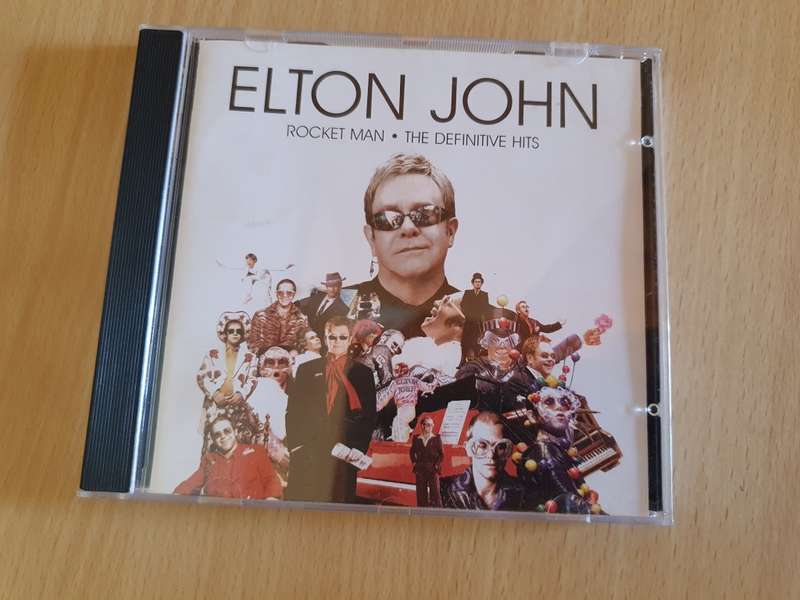 Elton John - Rocket Man - The Definitive Hits (CD)