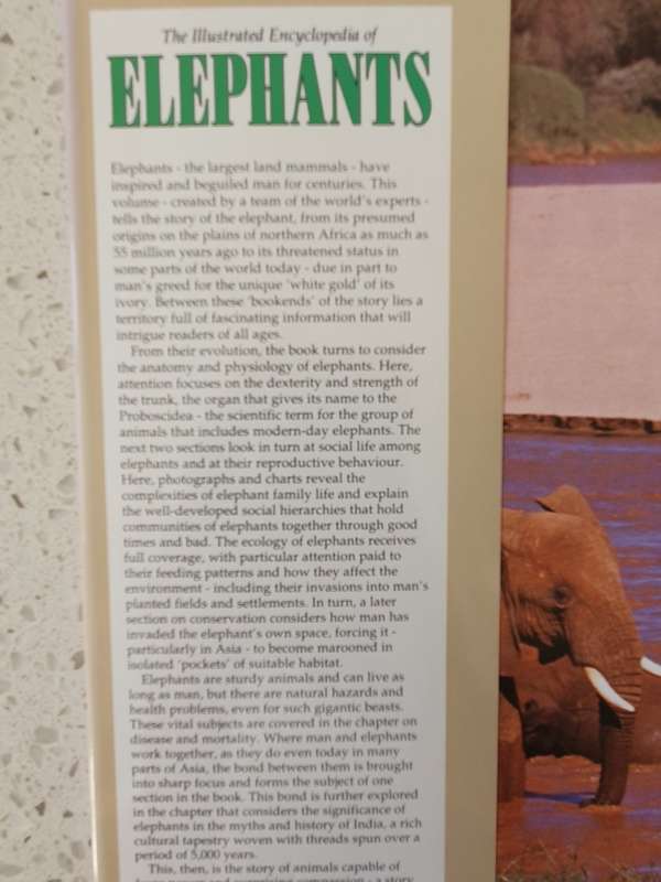 The Illustrated Encyclopedia of Elephants : Dr. S.K. Eltringham (Hardcover)