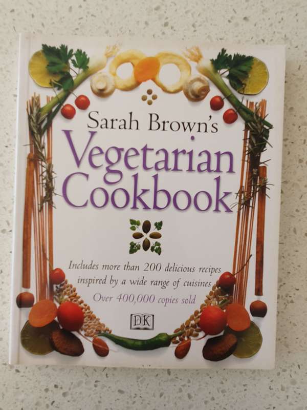 Sarah Brown`s Vegetarian Cookbook (Paperback)