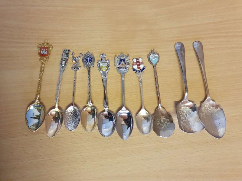 Lot of 10 Souvenir Teaspoons