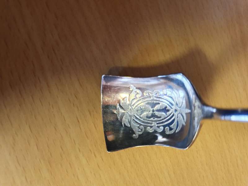 Lot of 10 Souvenir Teaspoons