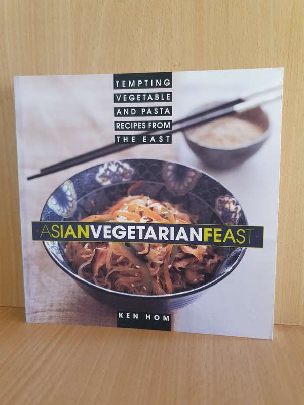 Asian Vegetarian Feast: Ken Hom (Paperback)