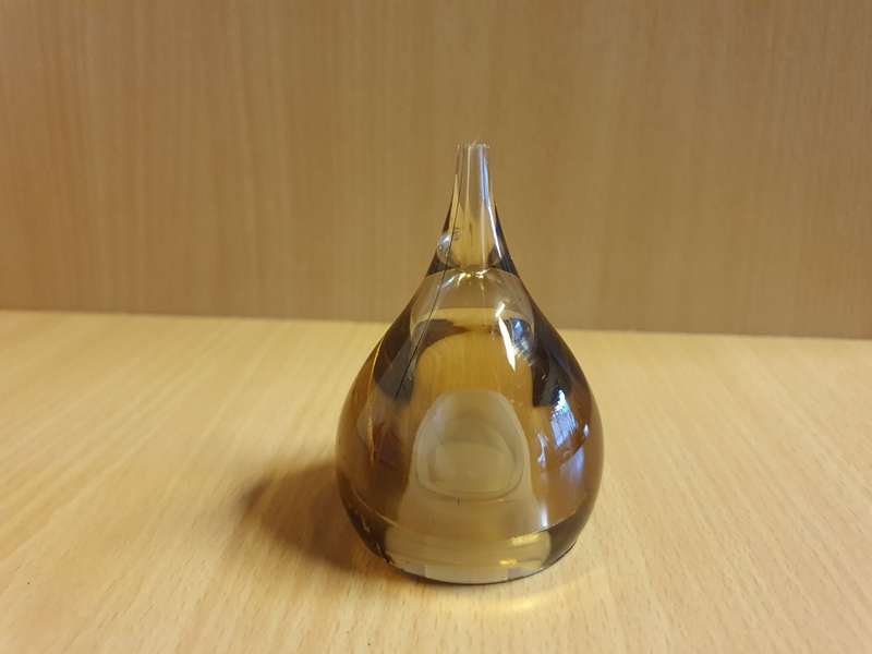 Set of 2 Guzzini Acrylic Teardrop Shape Salt & Pepper Shakers Lucite