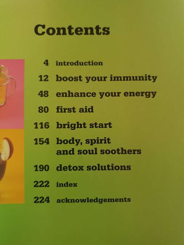 Hamlyn - 100 Health-Boosting Drinks (Juices, Smoothies, Coolers, Infusions, Soups) Paperback