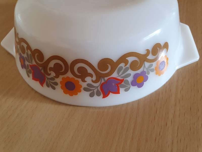 Vintage Pyrex Corningware Dish