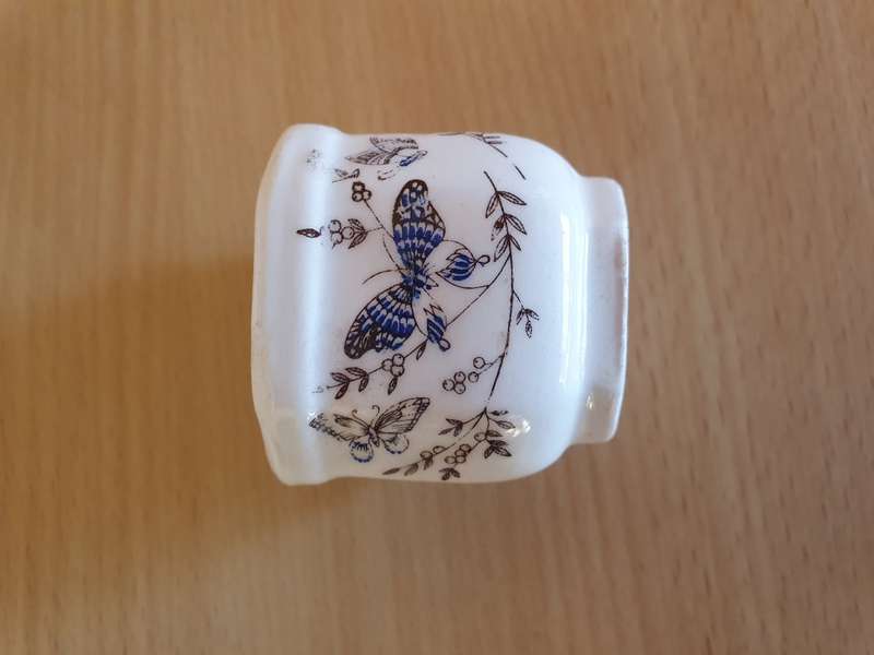 Miniature Ceramic Floral/Butterfly Planter - width 5cm height 4cm