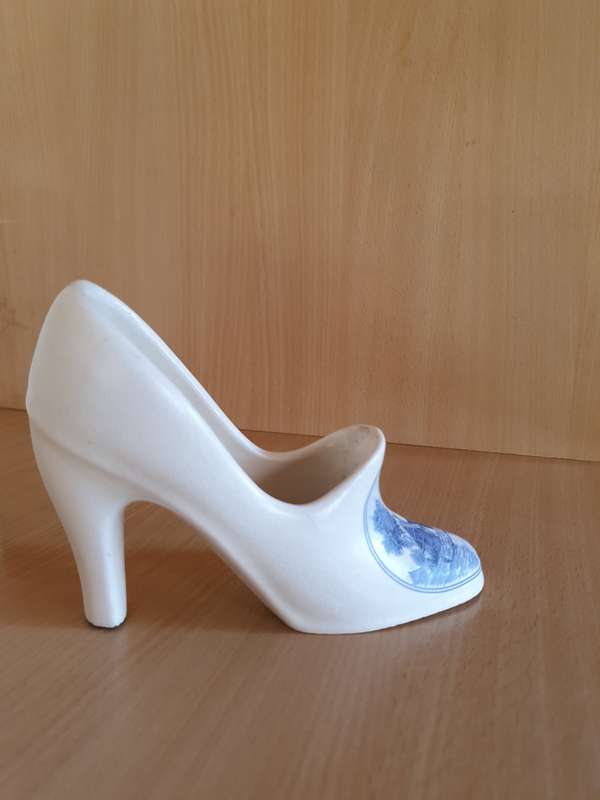Ceramic Blue & White Shoe Ornament - 15cm x 6cm height 13cm