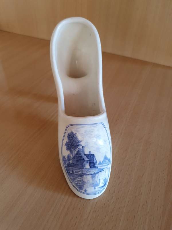 Ceramic Blue & White Shoe Ornament - 15cm x 6cm height 13cm