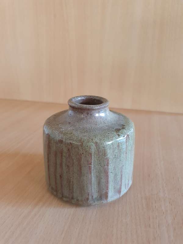 Stoneware Vase - height 8cm width 9cm