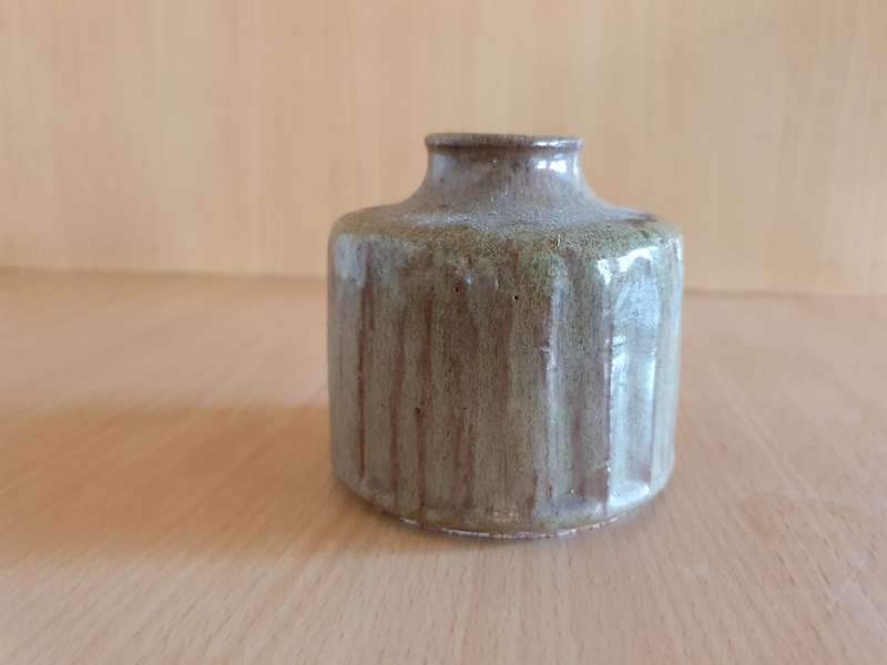 Stoneware Vase - height 8cm width 9cm