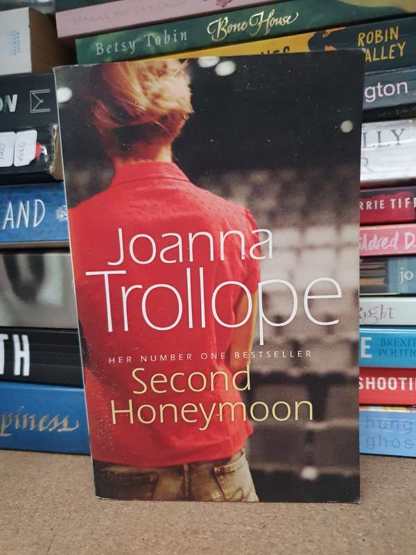 Second Honeymoon: Joanna Trollope (Paperback)