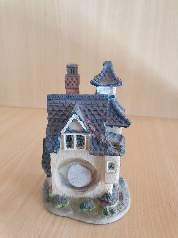 Small House Ornament - height 11cm width 7cm depth 5cm
