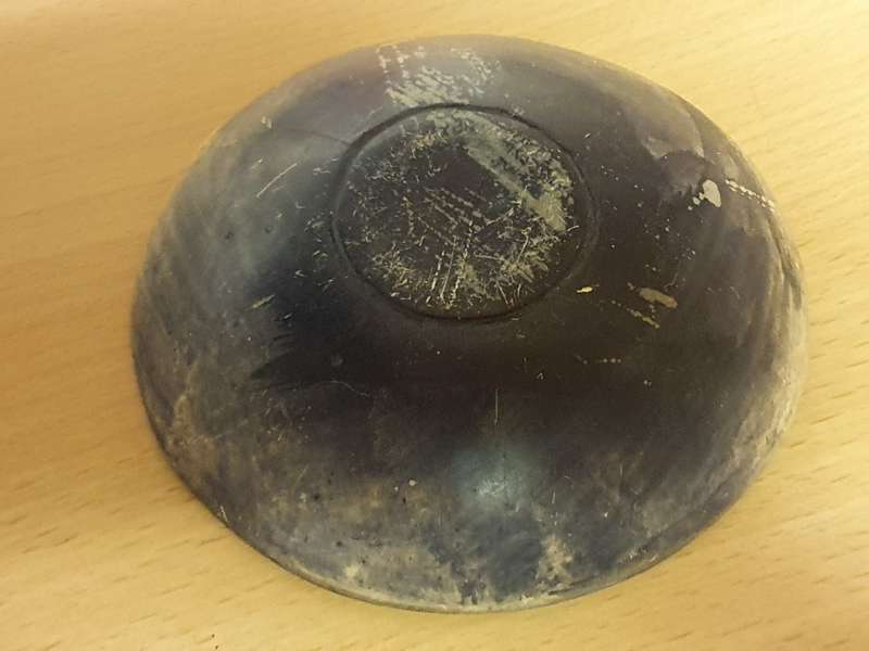 Round Pottery Bowl with Animal Design - width 10cm height 2cm