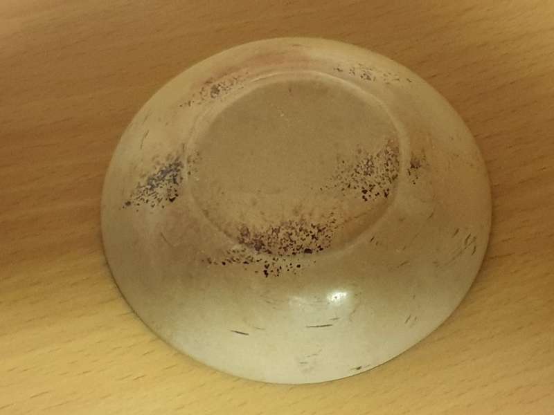 Round Pottery Bowl with Animal Design - width 10cm height 2cm