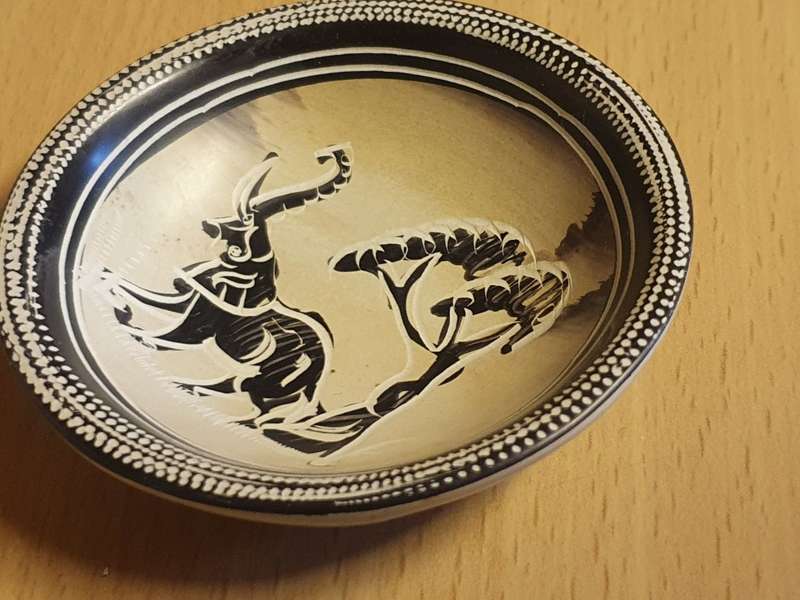 Round Pottery Bowl with Elephant Design - width 7cm